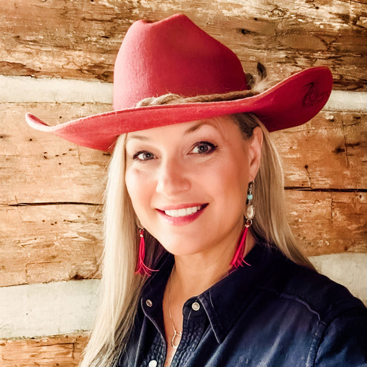 Top 8 Valentine's Day Gifts for Cowgirls