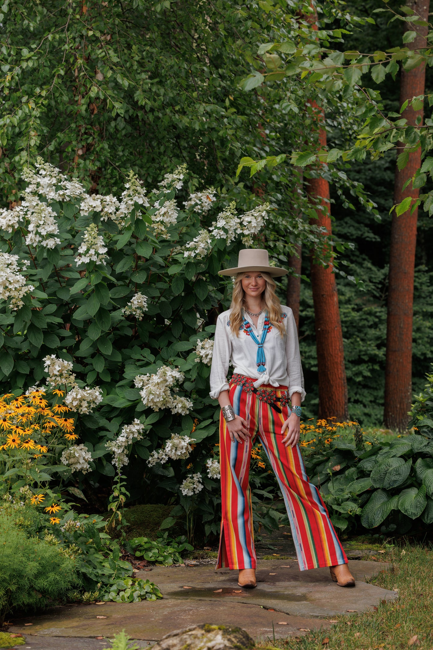 Winnie Shirt & Lyla Pant outfit in garden