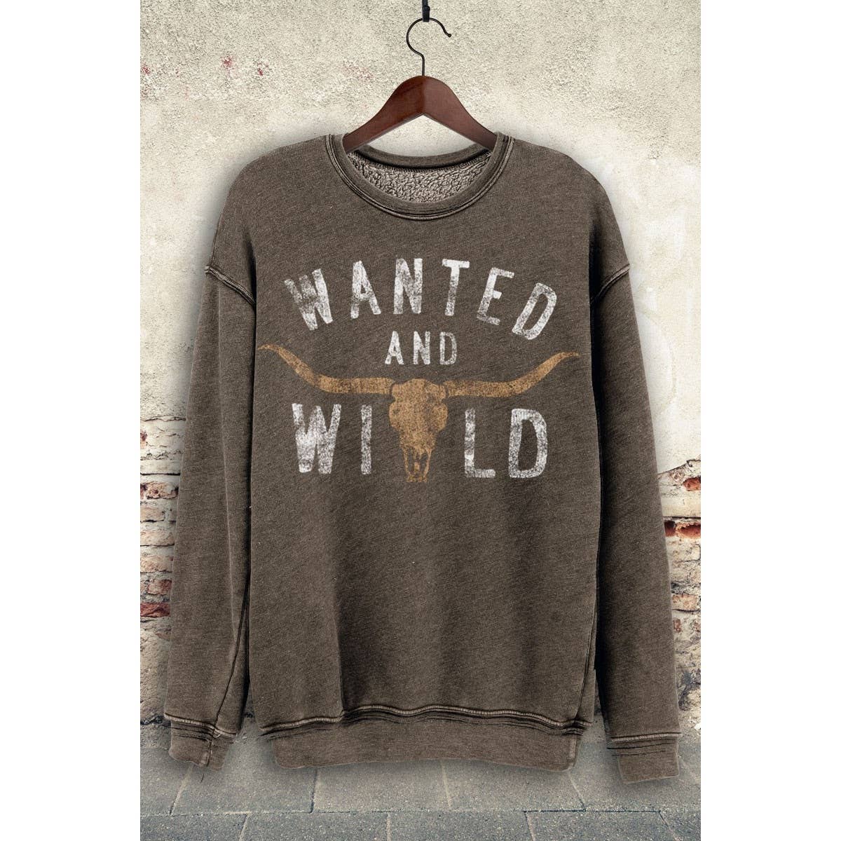 Brown 'Wanted and Wild' sweatshirt with bull skull
