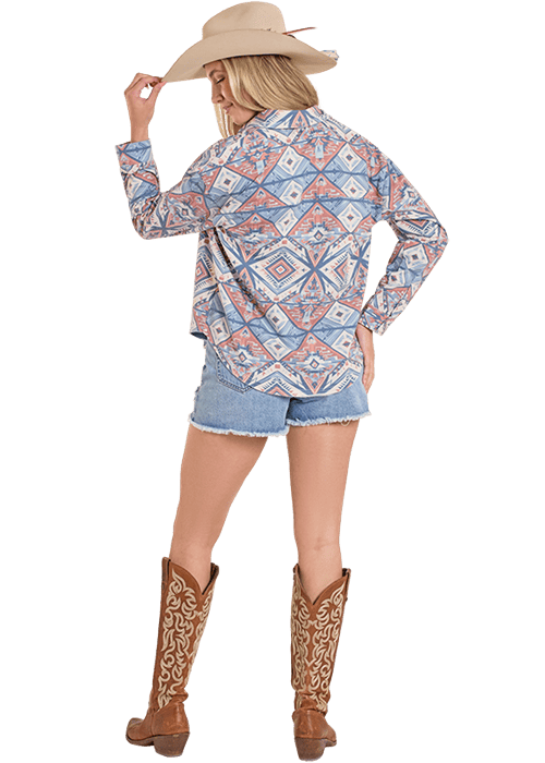 Woman in denim shorts, patterned shirt & cowboy boots, BW52T08104---C