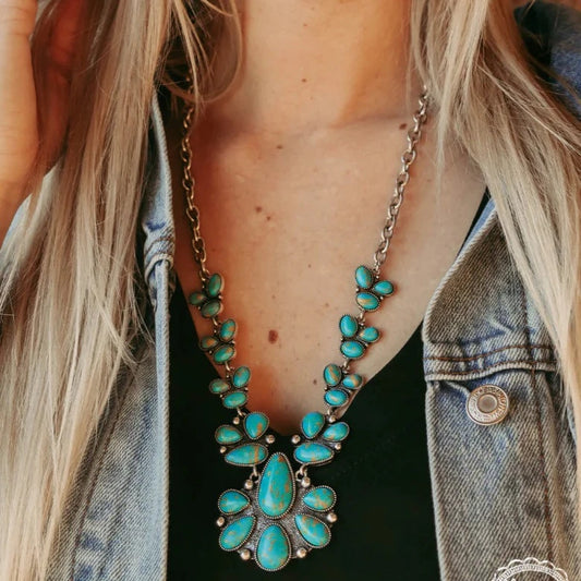 STAGECOUCH4 turquoise statement necklace