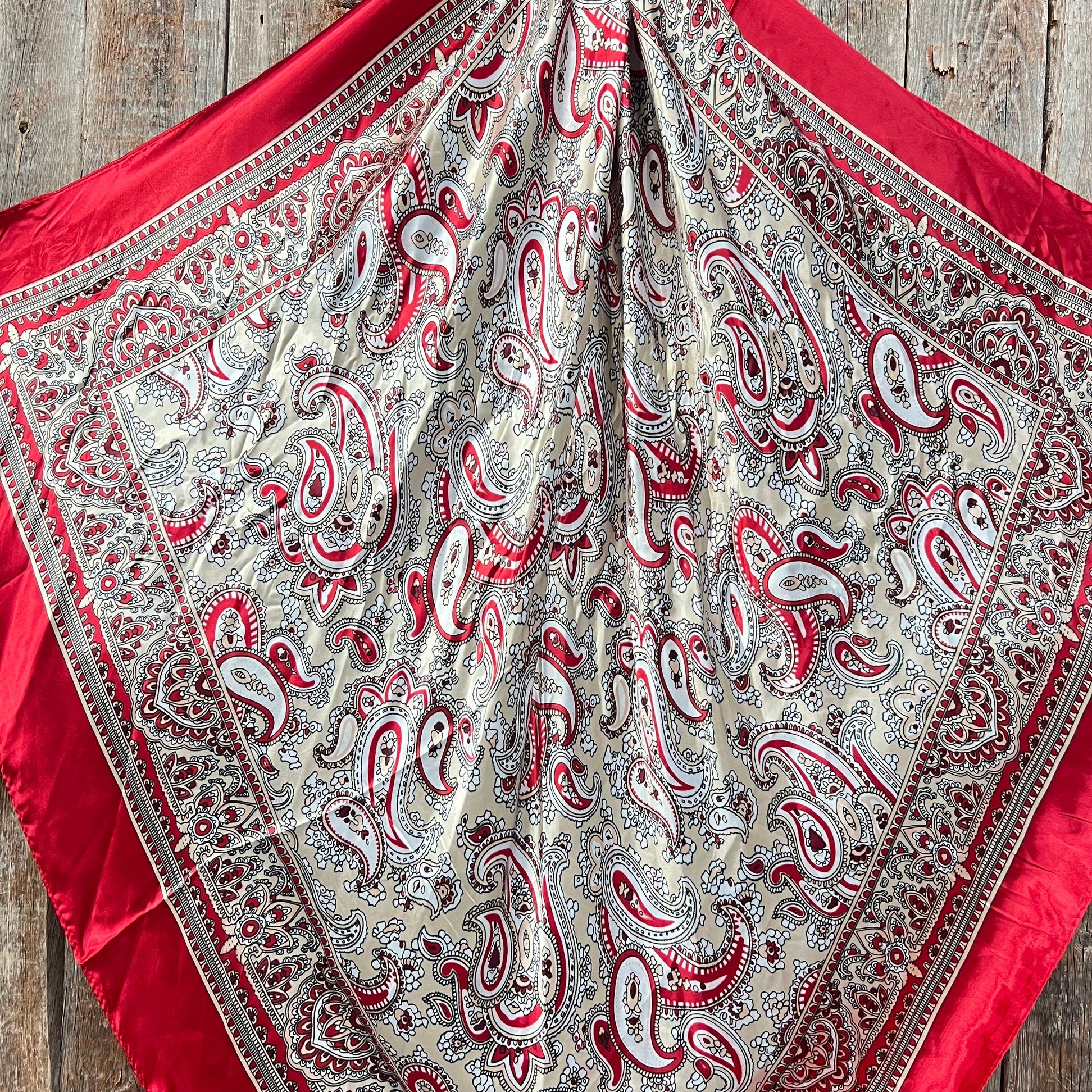 WR2141Z Paisley Silk Scarf