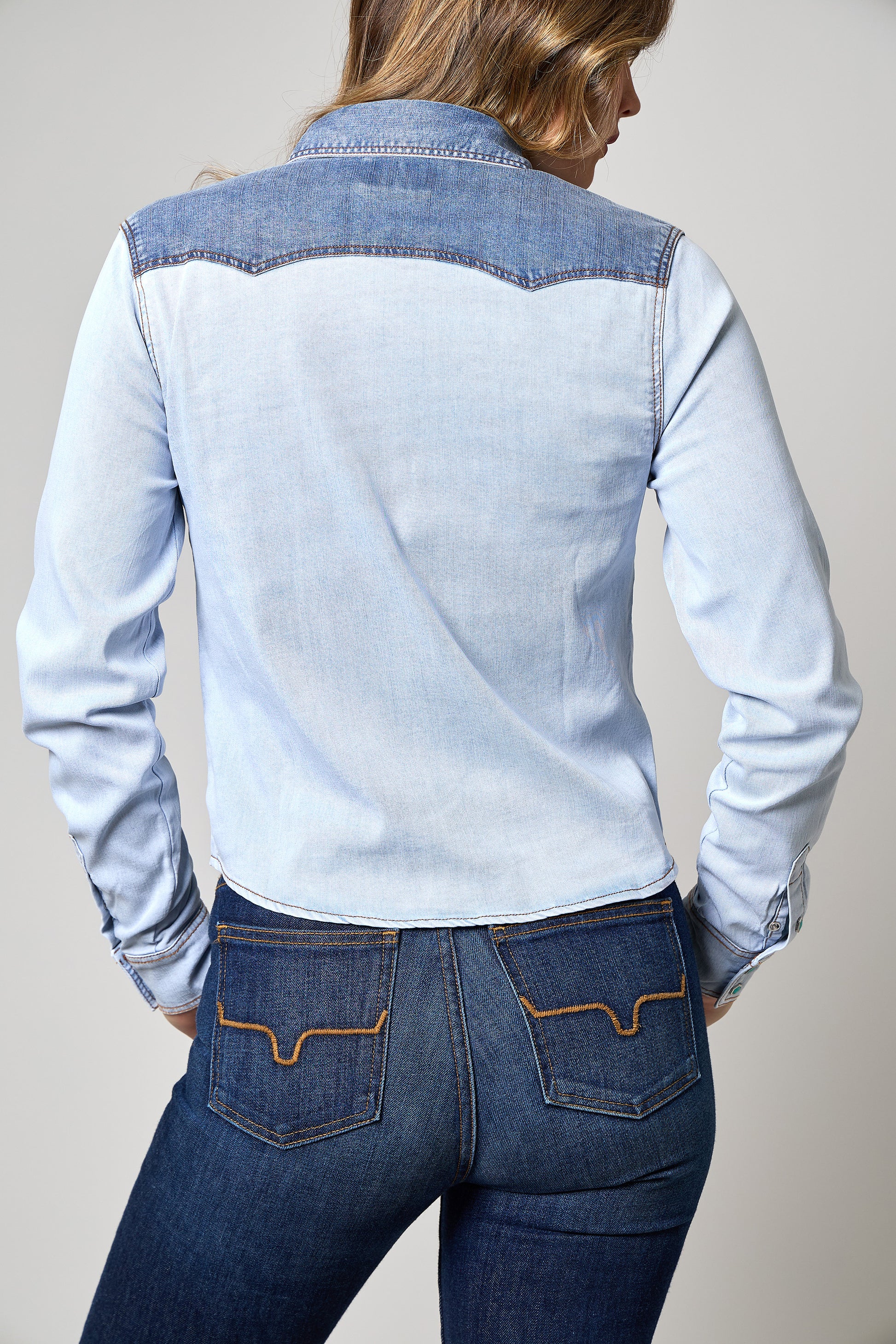 Woman wearing denim shirt and jeans, unnamed-191